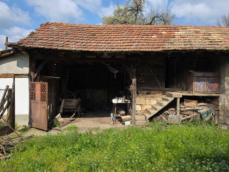 Къща в село Побит Камък, община Разград