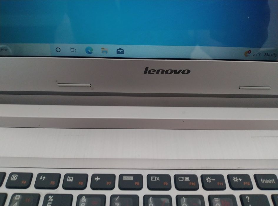 Lenovo Z50-70 i7-4500U 8 GB 128GB GeForce 840M
