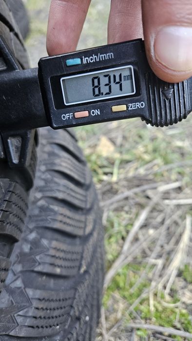 4бр като нови гуми 225 55 17 дот 24 семперит semperit