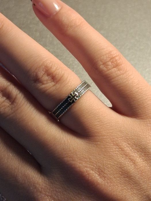 Серебряное кольцо с крестом
