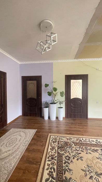 Продам двух этажный дом