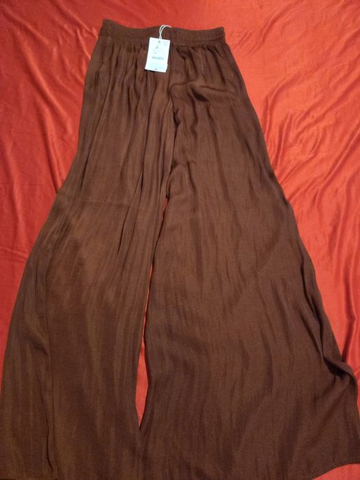 Pantaloni zara largi