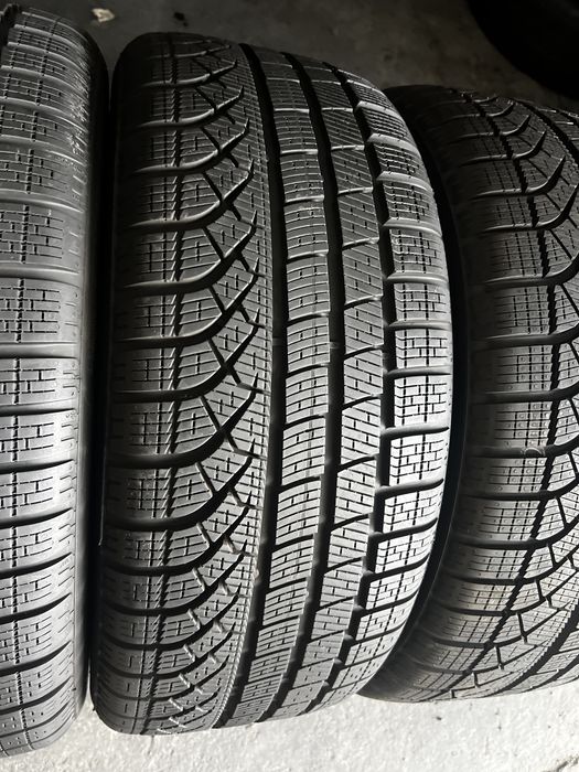 4 anvelope iarna ca NOI 275/40/19 + 245/45/19 * , Bmw X3 , Seria 7 ,5 GT , Pirelli , DOT 2025 , 7.2 mm