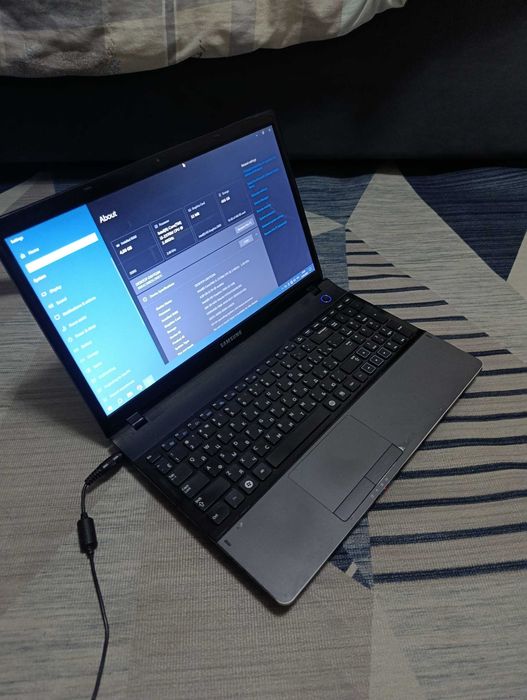 Ноутбук Samsung NP300E5X