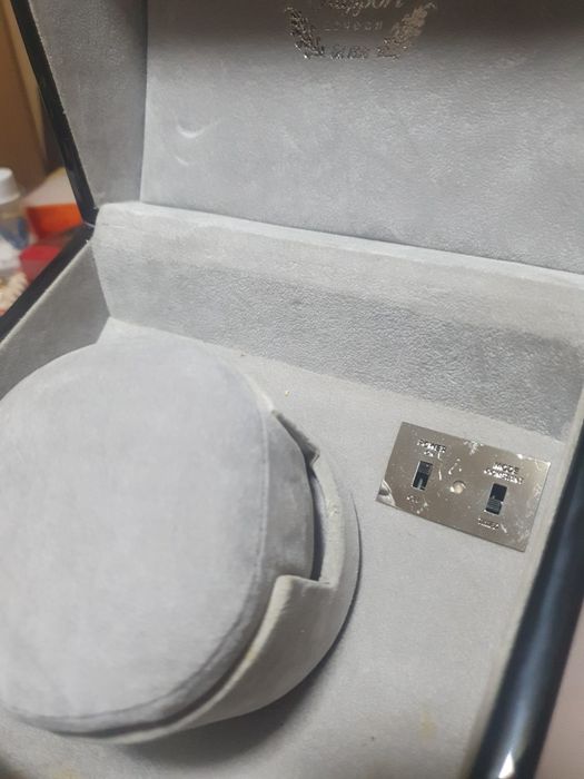 Aparat de întors ceasuri automate