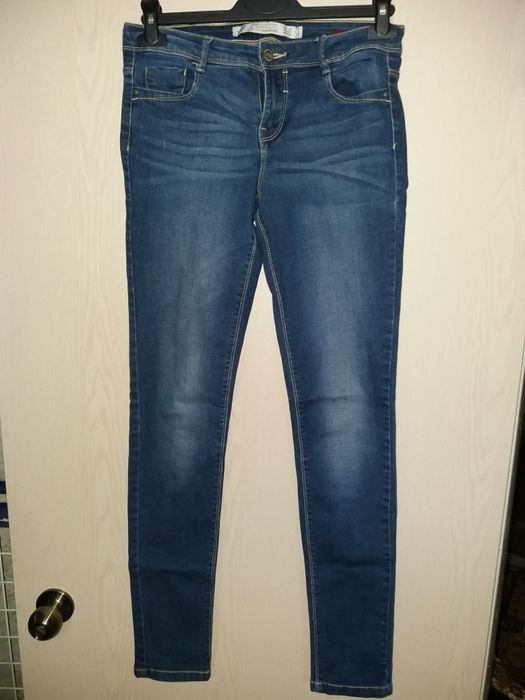Джинсы женские разные