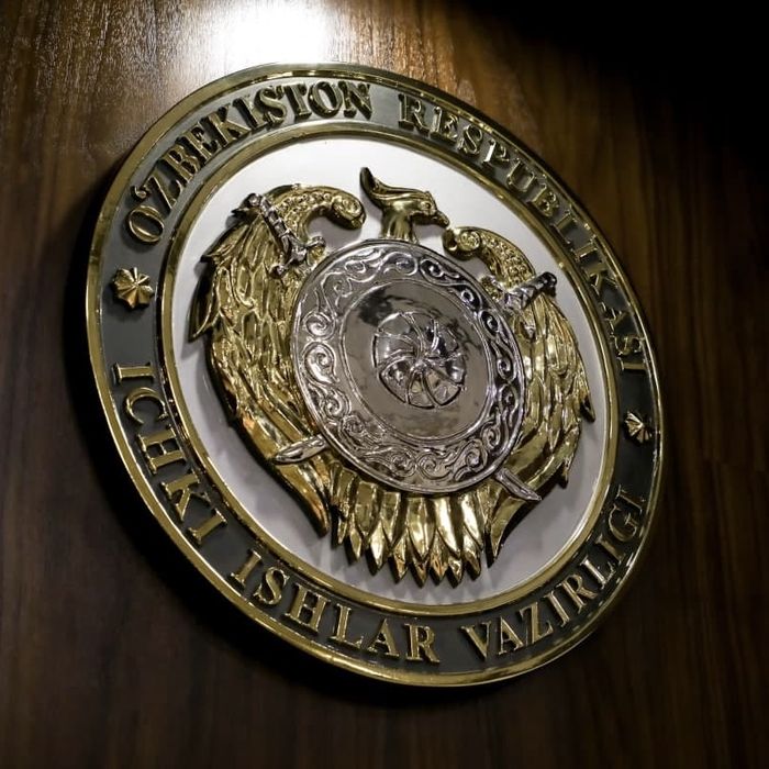 изготавливаем золотые буквы из керамики герб