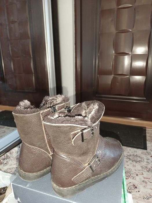Зимние детские сапоги