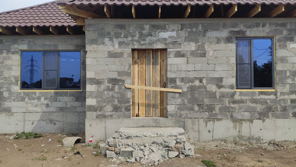 Пластиковые окна,балкон, дверь,