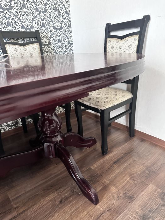 Продам стол 3 метра +0.5 и стулья