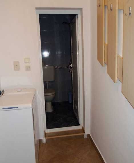 Дава се под наем Едностаен апартамент в Бургас, Възраждане - 48 кв.м за 155 € - Снимка #5