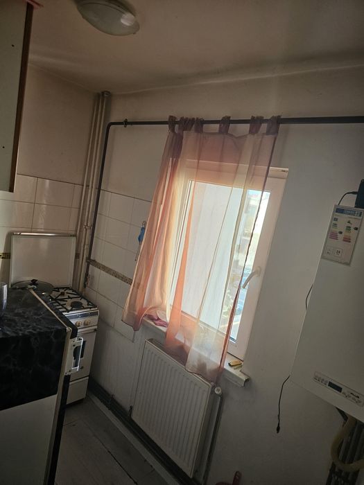 Inchiriez Garsoniera Rovine Helmat