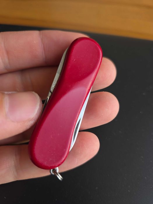 Briceag chei Wenger Delemont