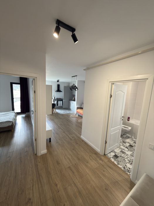 Închiriez apartament 2 camere Floreşti