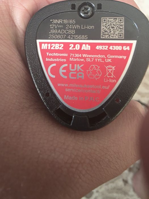 Gresor Pompa de gresat milwaukee m12  M12 GG ca noua