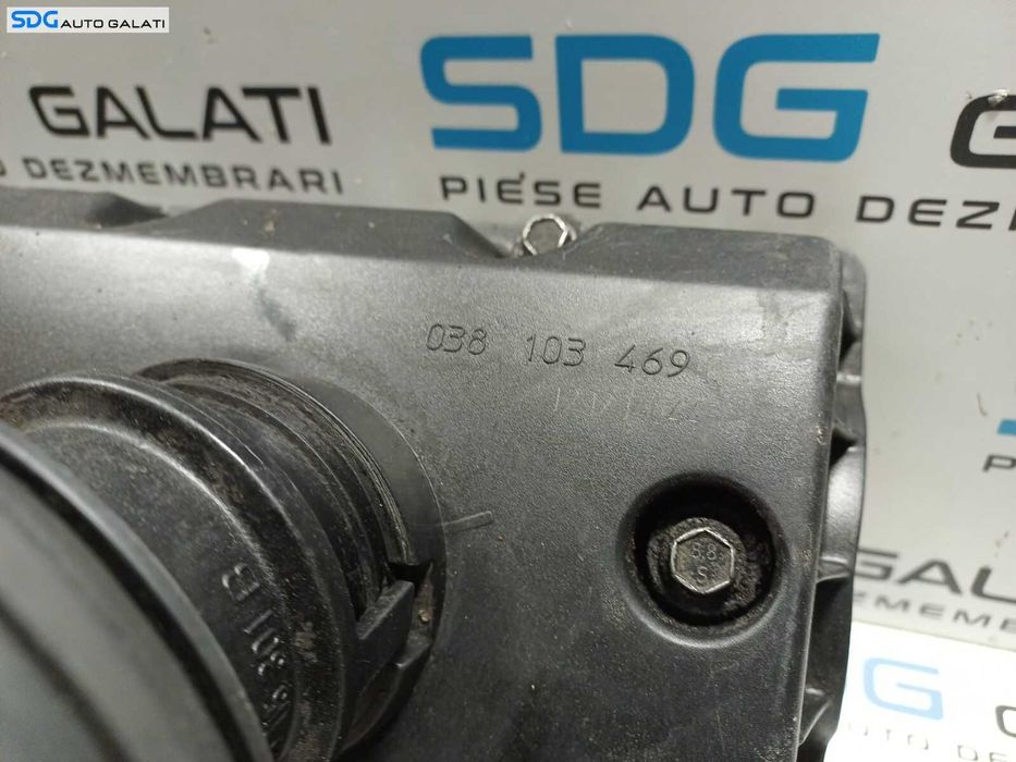Capac Motor Culbutori Chiuloasa Chiulasa VW Golf 5 1.9 TDI BRU BKC BXE 2004 - 2008 Cod 038103475R 038103475Q 038103469S 038103469Q