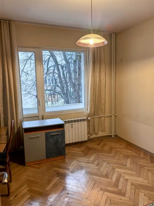 под наем -двустаен  р-н ВиК