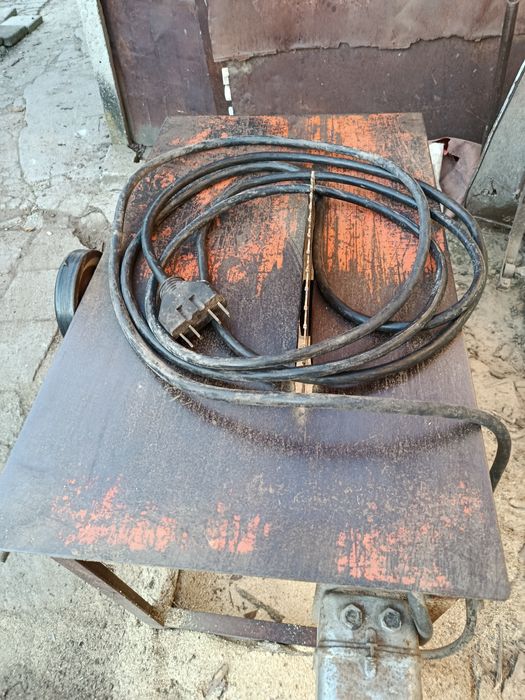 Циркуляр трифазен 4 кв