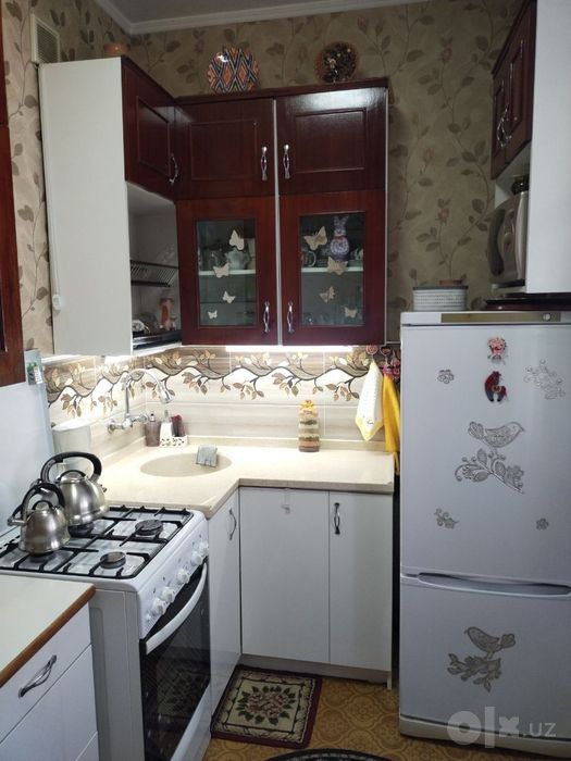 Продается 1в2/4/5 Авиасозлар-2 ор-р Кадышева базар 40 кв2