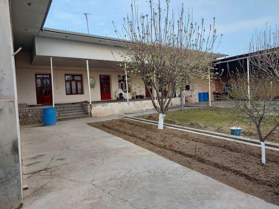 Уй участка ховли сотилади