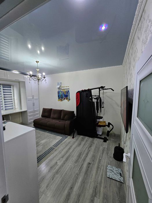 В мобиле 3 х комнатная