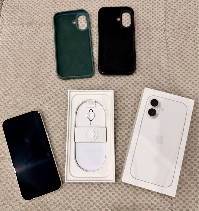 Продавам Iphone 16 128gb
