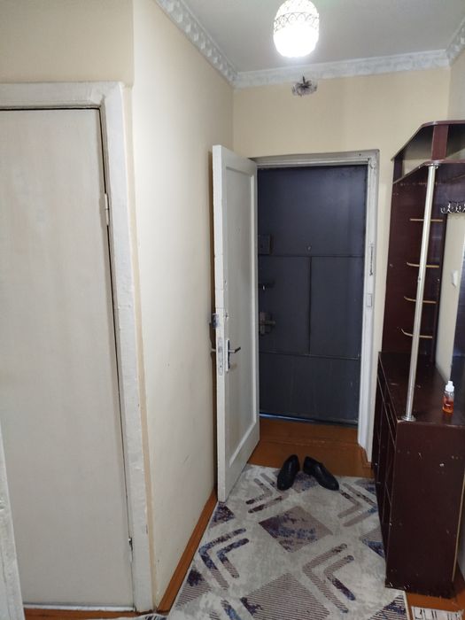 1 хона 2 хона килинган хонадон сотилади