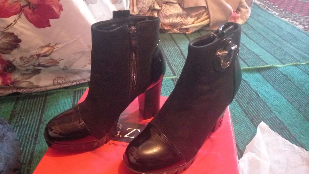 Ayollar sapogi. Yangidek