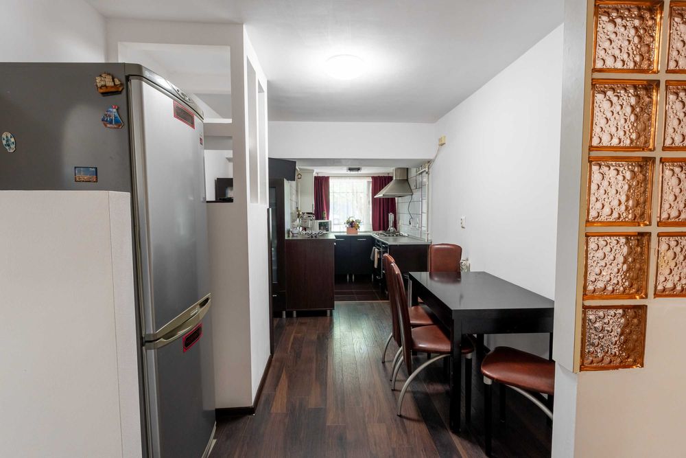 Apartament 2 camere de vanzare Constanta, zona Faleza Nord