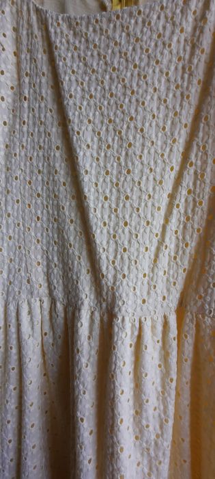 Rochie din ın,culoarea galbenă