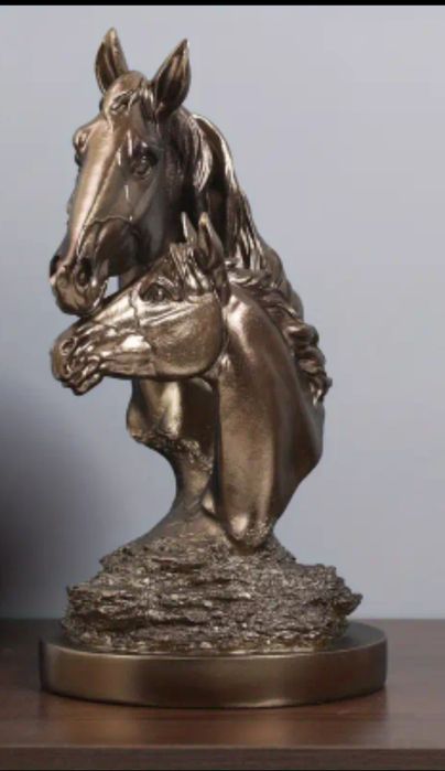 Статуэтка лошади