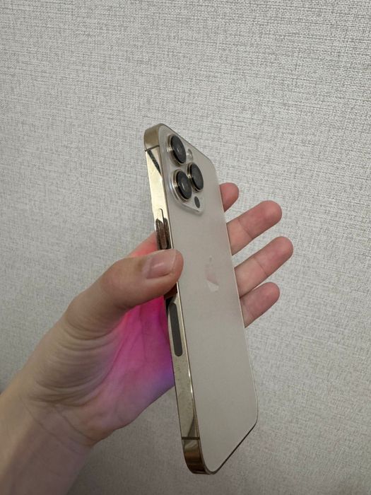 Прлдам айфон 13 про