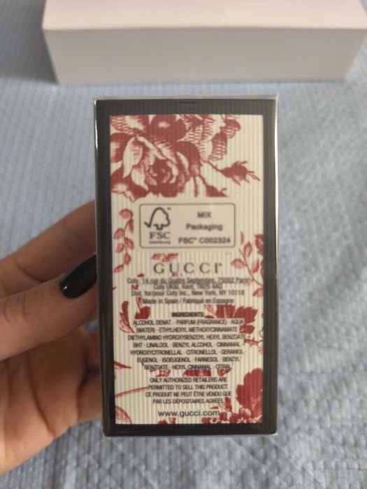 Продается женский парфюм
