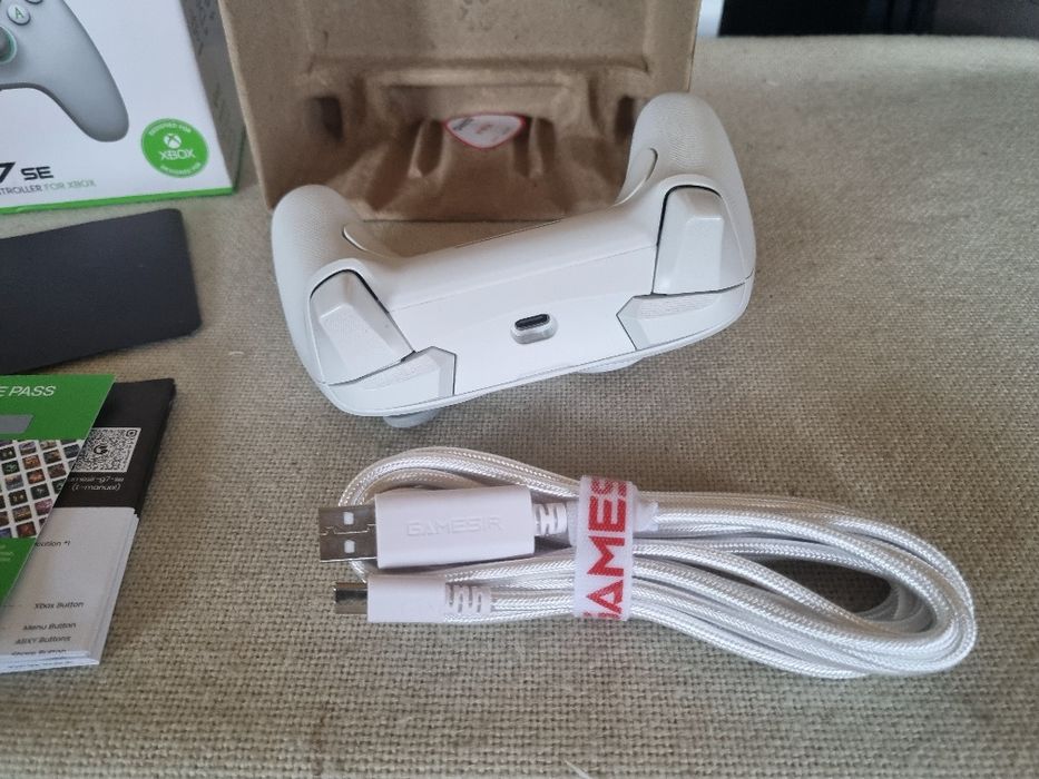 Gamesir G7 se. Wired controller for Xbox. Nou.