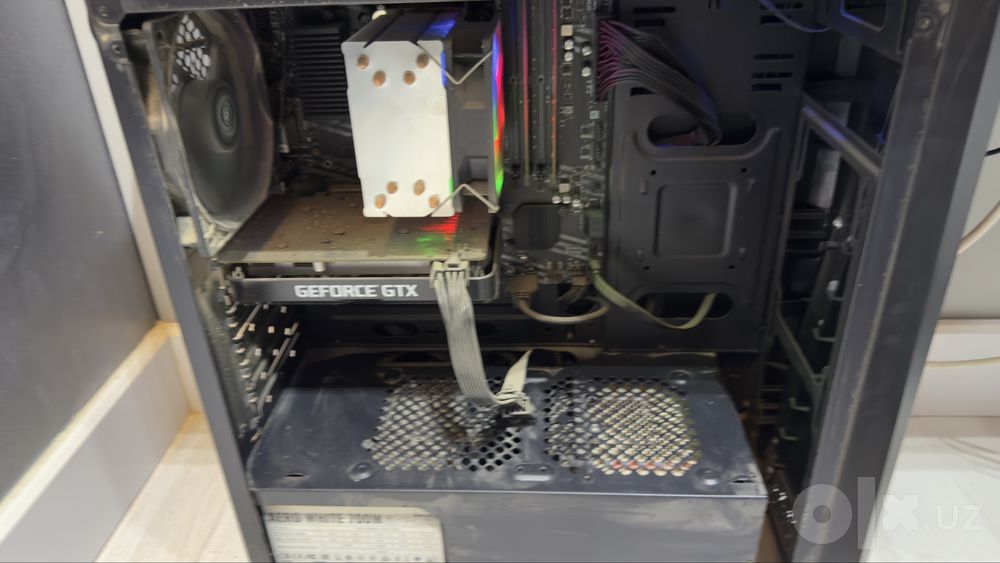 игравой мощный компьютер i-7 10700