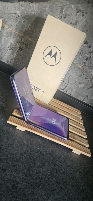 Motorola razr 40 256gb в гаранция