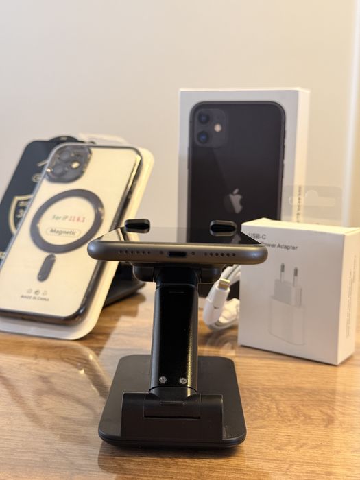 IPhone 11 de 128GB ca NOU cu 100% Sănătate Baterie / Folie Husă și Încărcător 35w nou