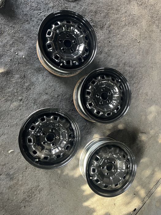 Продам диски с Тайота Карина Е оригинал японские за комплект 30 тыс