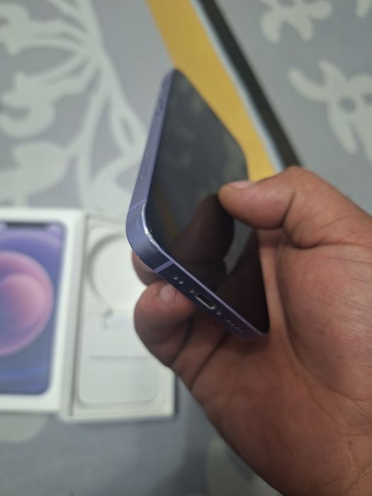 Продам айфон 12 мини