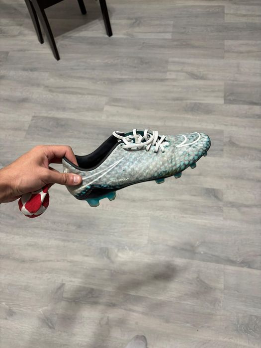 Футбольные бутсы 42 размер