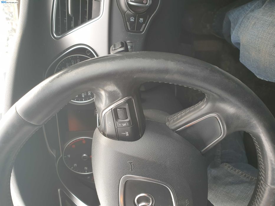 Volan Piele 4 Spite cu Comenzi FARA Airbag Audi A4 B8 B8.5 FL Facelift 2012 - 2015 [K1425]