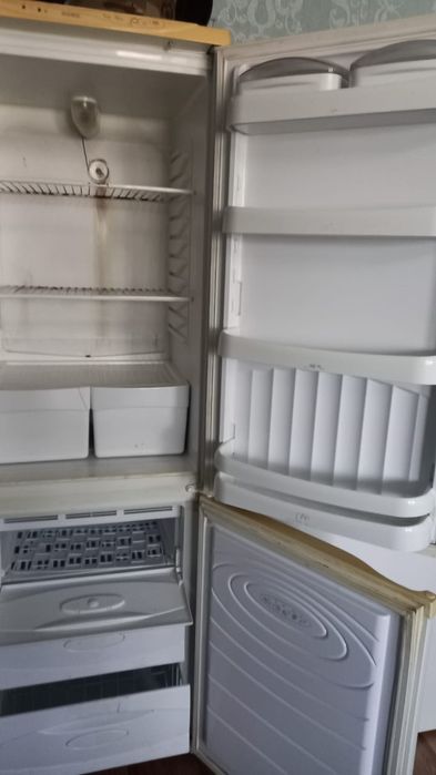 Продам холодильник