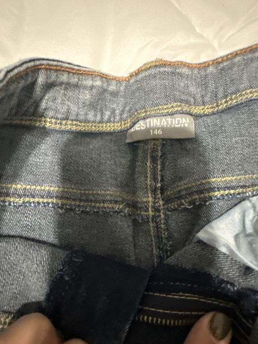 Pantaloni scurti pt baieti, marimea 146 cm noi cu eticheta