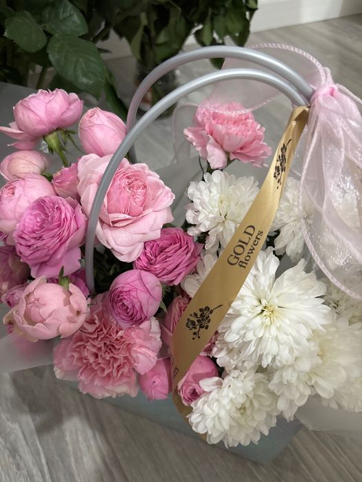 Продам б/у цветы