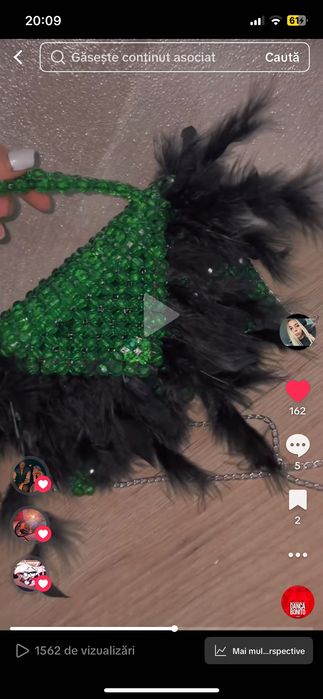 Gentuță cusută manual