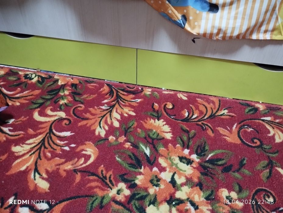 Продаю кровать двухъярусную