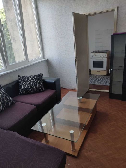 Дава се под наем Двустаен апартамент в Пловдив, Изгрев - 48 кв.м за 230 € - Снимка #1