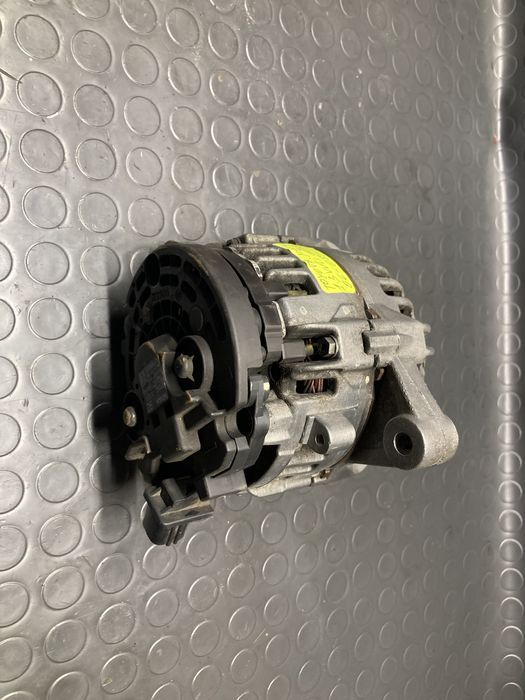Генератор /Динамо за Тойота Ярис 1.3vvti 87кс 06-08г