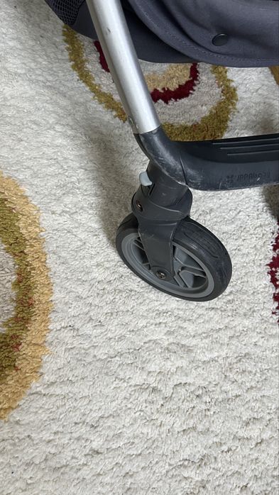 Продам детскую коляску