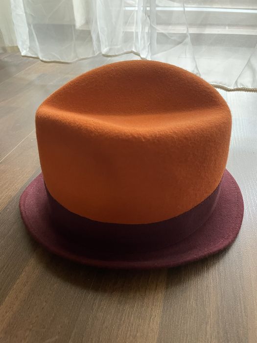 Vesta cu guler inalt